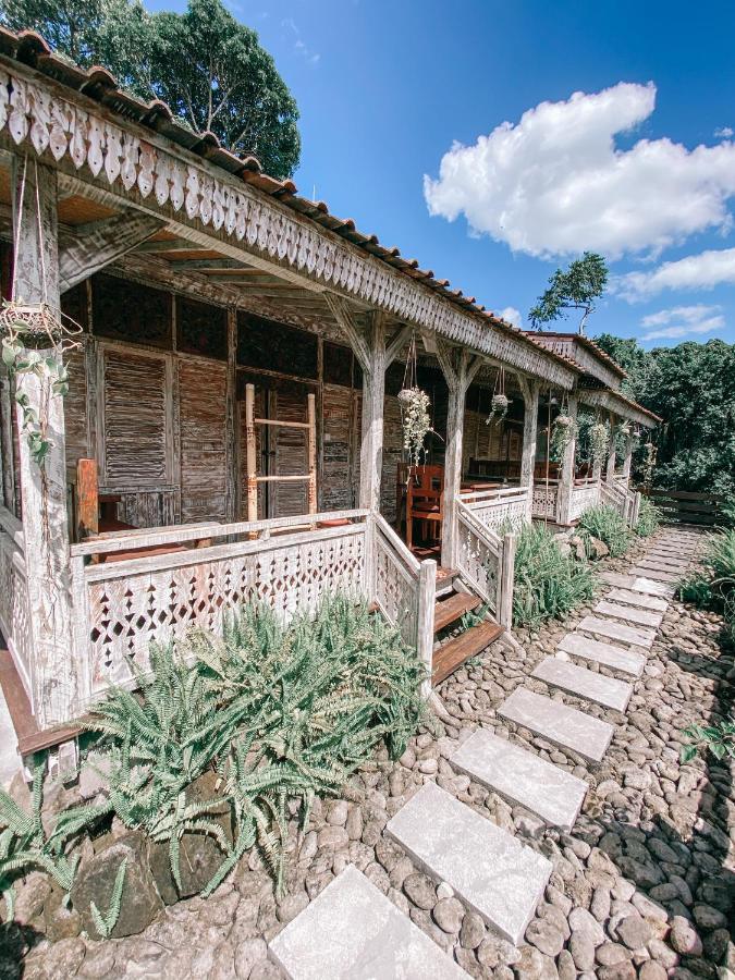 Umah Kayu Ubud Bagian luar foto