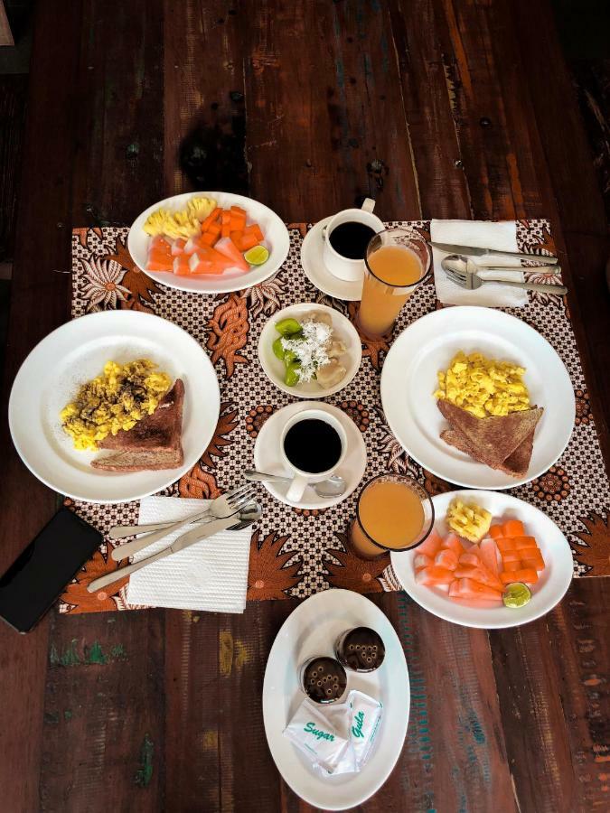 Umah Kayu Ubud Bagian luar foto