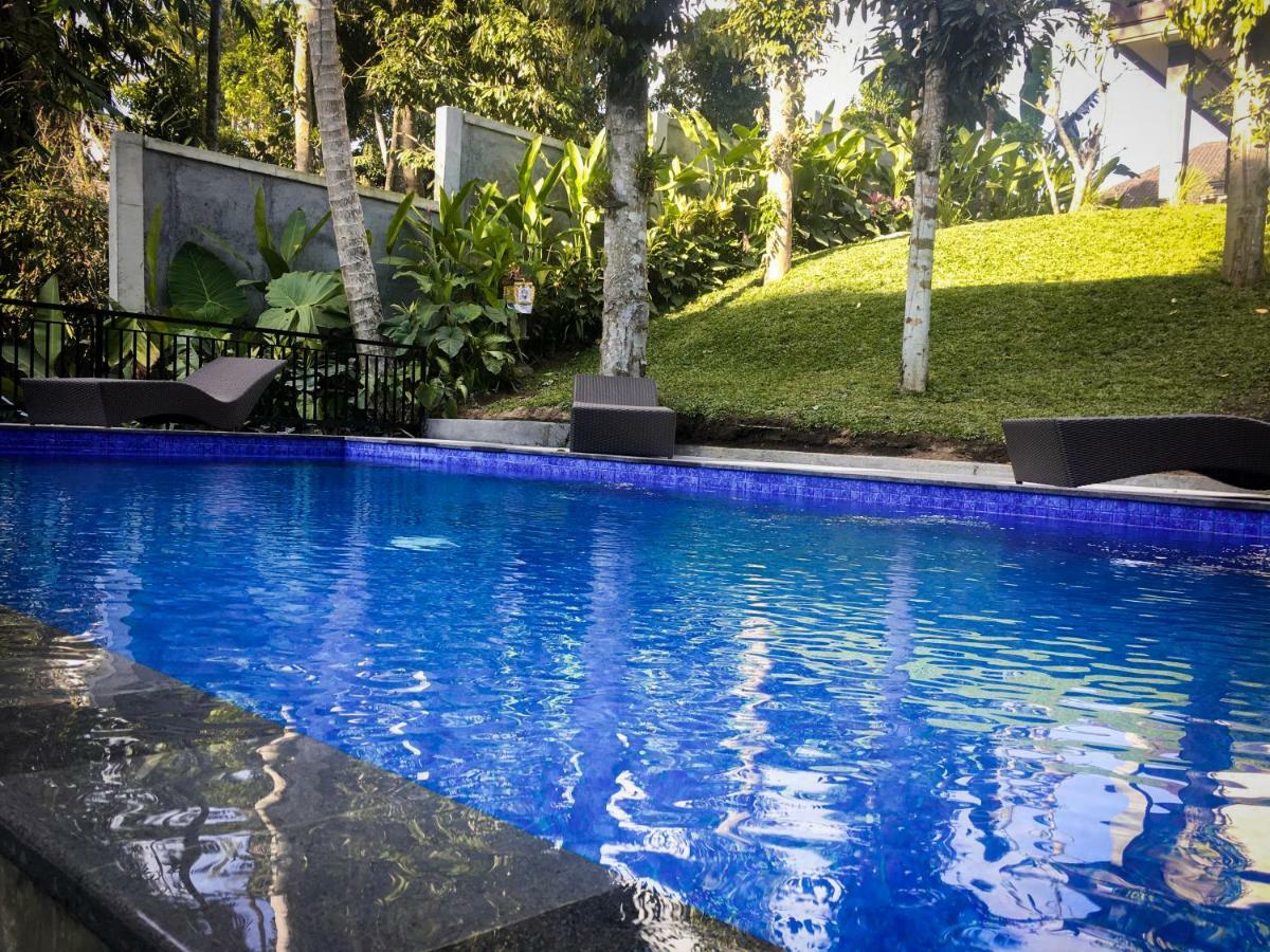 Umah Kayu Ubud Bagian luar foto