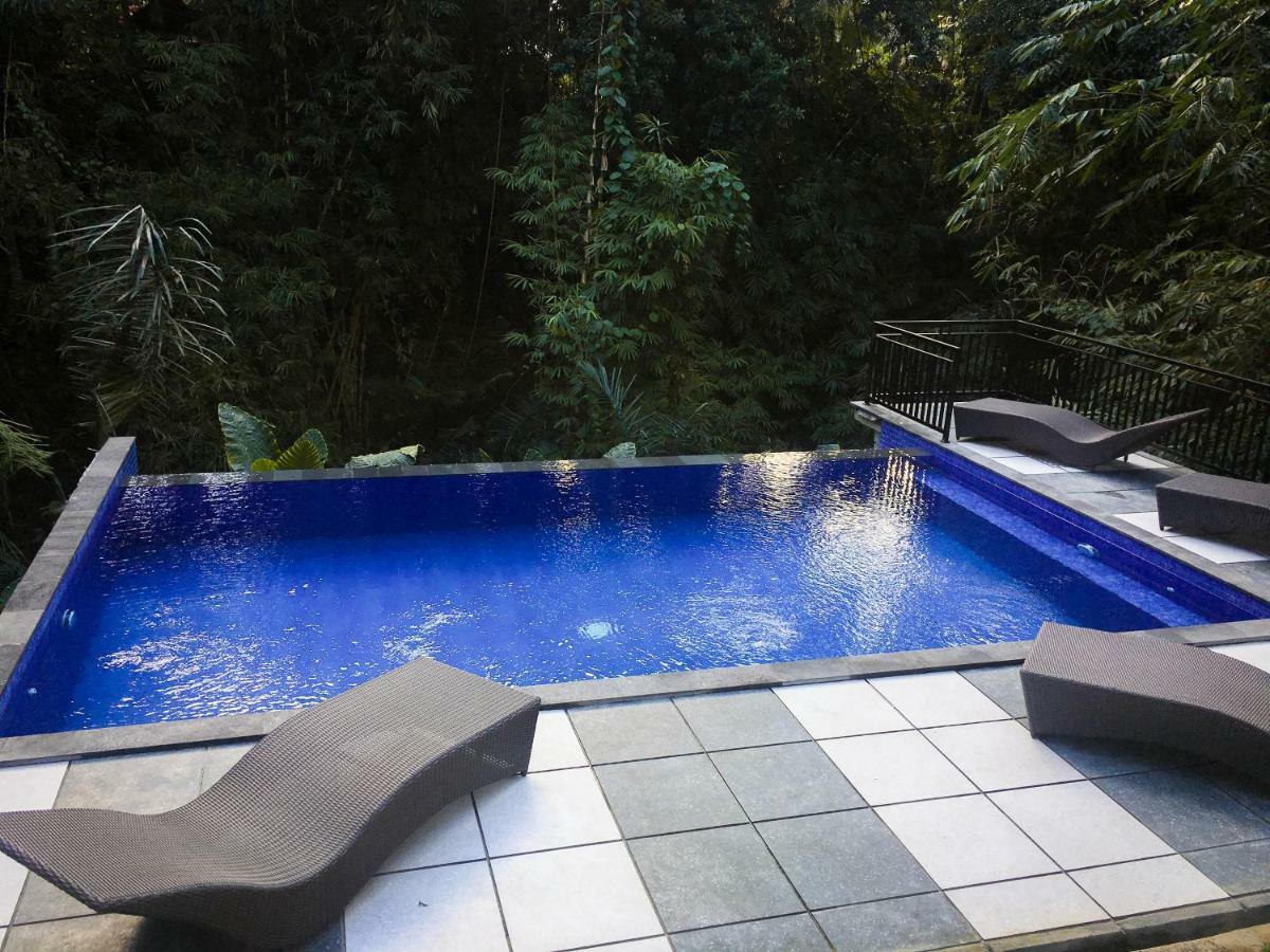 Umah Kayu Ubud Bagian luar foto
